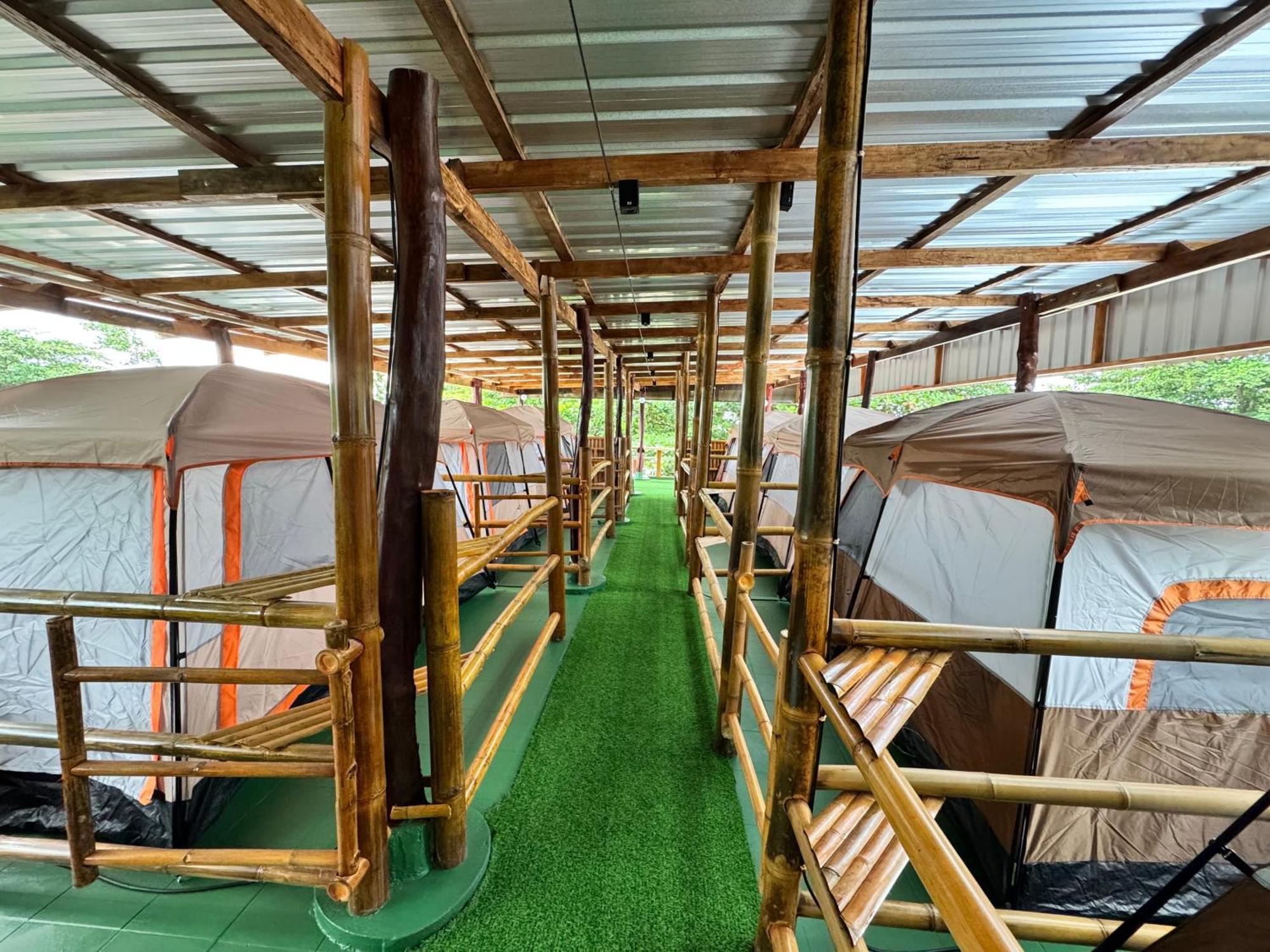 Naiyang Discovery Beach Resort Sha Nai Yang Bagian luar foto