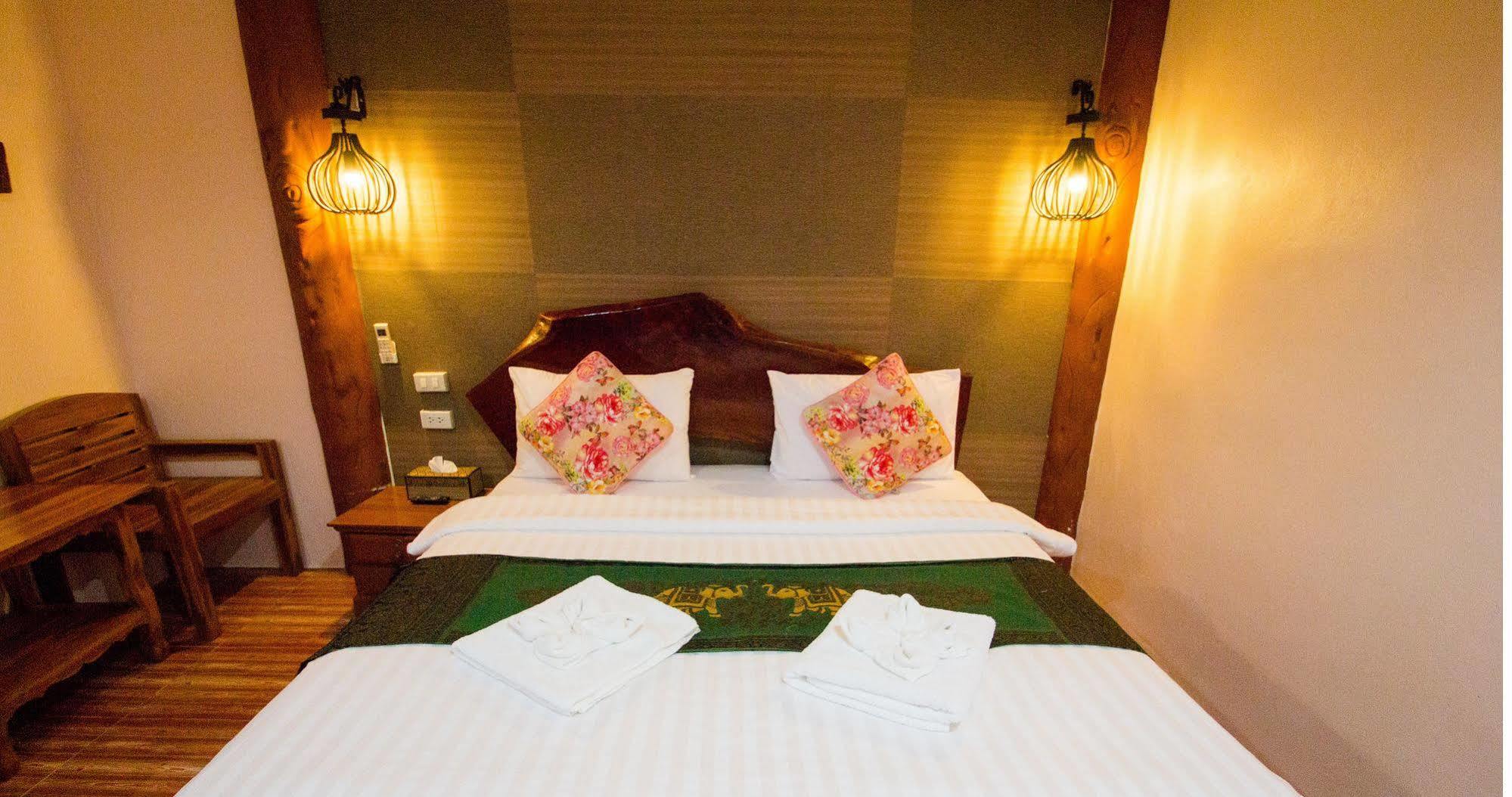 Naiyang Discovery Beach Resort Sha Nai Yang Bagian luar foto